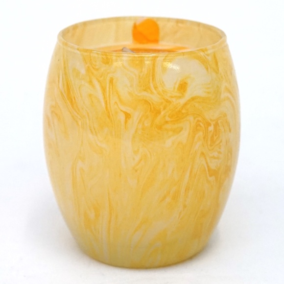 Yankee Candle Easter White Chocolate Swirl Tumbler - Picture 1 of 2